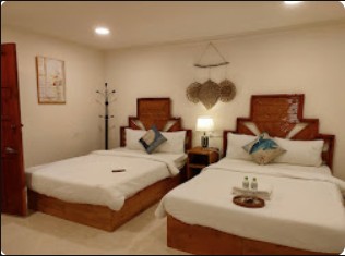 Phòng ngủ hai giường trắng